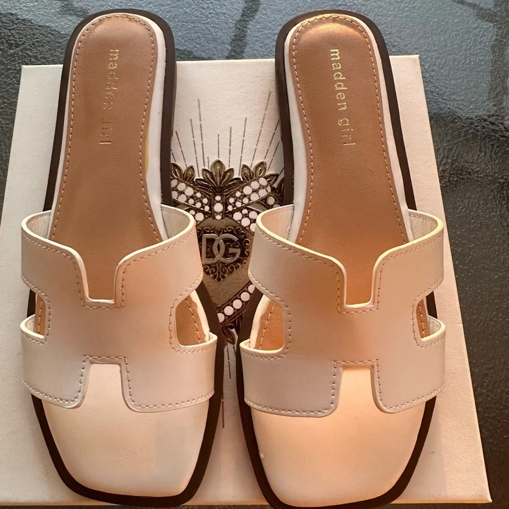 White Madden Girl Sandals 7.5 - Picture 3 of 6